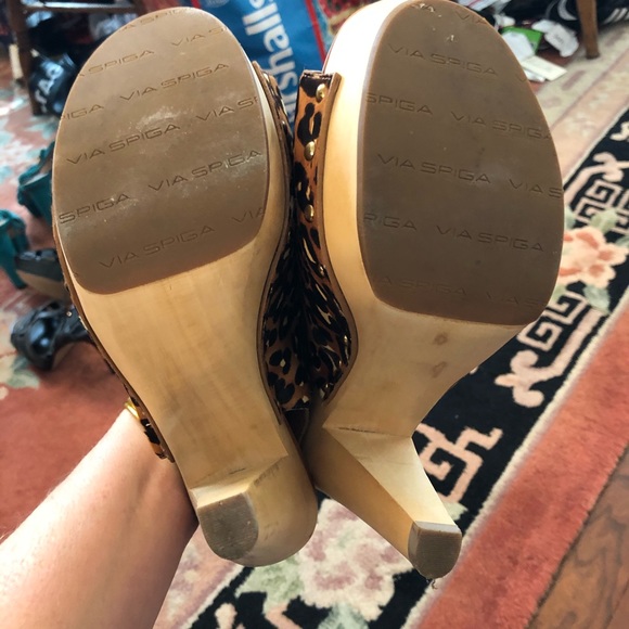 Via Spiga Leopard Suede Platform Sandals - Picture 5 of 7